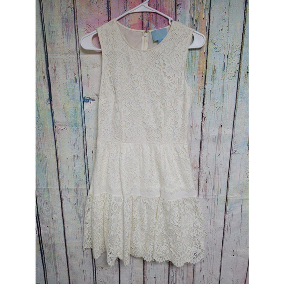 CeCe Dresses & Skirts - CeCe‎ by Cynthia Steffe White lace dress